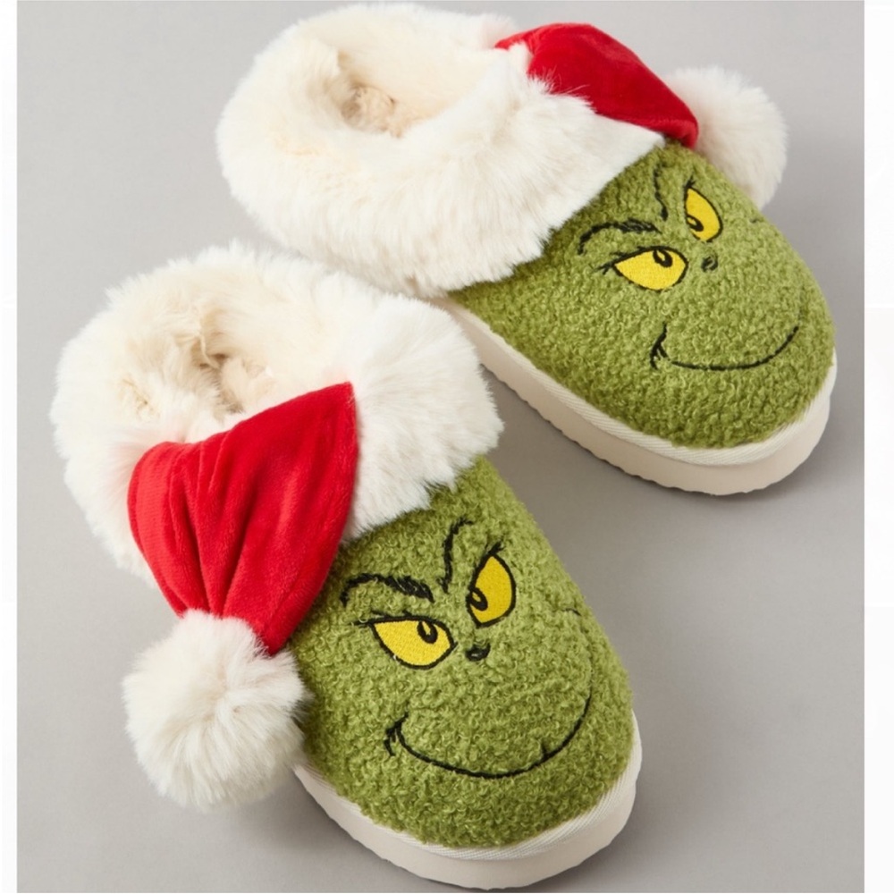 American Eagle Grinch Scuff Slippers